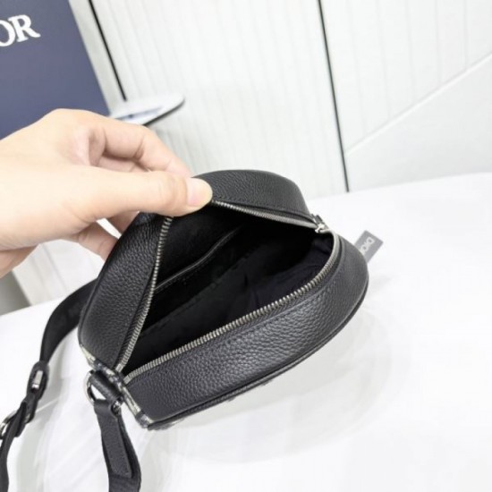 2025FW Shoulder Bag DIOR Dior Superior New Items that are a hot topic every season 2025FW Shoulder Bag DIOR Dior Superior New Items that are a hot topic every season
