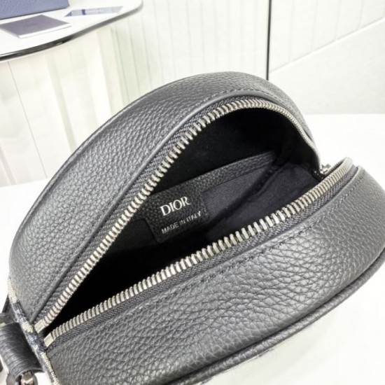 2025FW Shoulder Bag DIOR Dior Superior New Items that are a hot topic every season 2025FW Shoulder Bag DIOR Dior Superior New Items that are a hot topic every season