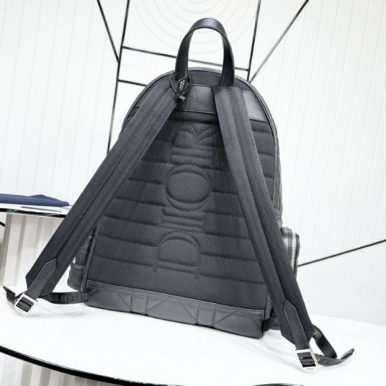 2025FW Backpack DIOR Dior Luxury bag that pursues the latest trends 2025FW Backpack DIOR Dior Luxury bag that pursues the latest trends