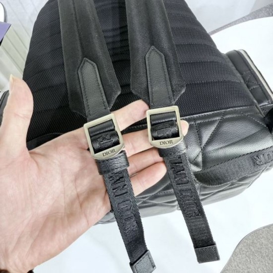 2025FW Backpack DIOR Dior Luxury bag that pursues the latest trends 2025FW Backpack DIOR Dior Luxury bag that pursues the latest trends