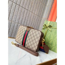 GUCCI Shoulder Bag 2025SS Elegant color perfect for early spring