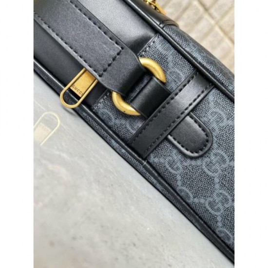 Get the new GUCCI Shoulder Bag 2025SS at a sale price! Get the new GUCCI Shoulder Bag 2025SS at a sale price!
