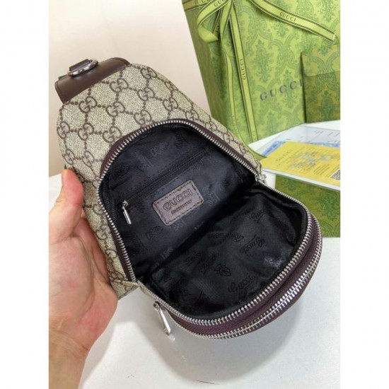 GUCCI Chest Bag 2025SS A new replica that looks even cooler than it looks GUCCI Chest Bag 2025SS A new replica that looks even cooler than it looks