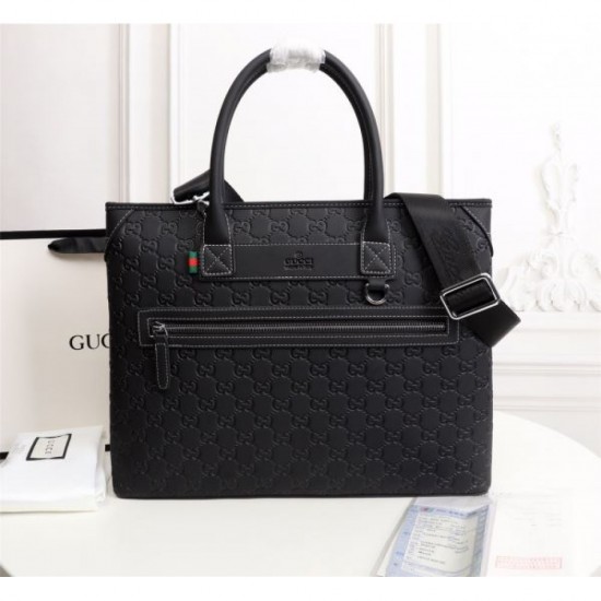 2025FW Briefcase GUCCI A popular briefcase with high quality leather that stands out in style