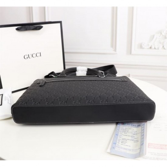 2025FW Briefcase GUCCI A popular briefcase with high quality leather that stands out in style