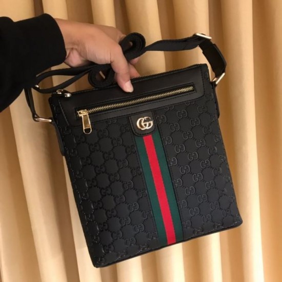 2025FW Shoulder Bag GUCCI Autumn/Winter New Arrival This year's must-have item Trends required 2025FW Shoulder Bag GUCCI Autumn/Winter New Arrival This year's must-have item Trends required