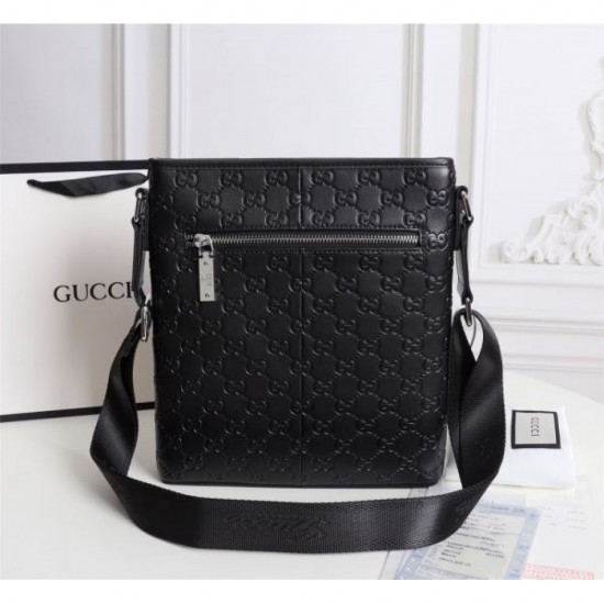 2025FW Shoulder Bag GUCCI Autumn/Winter Featured Items Double the charm with sophisticated design 2025FW Shoulder Bag GUCCI Autumn/Winter Featured Items Double the charm with sophisticated design