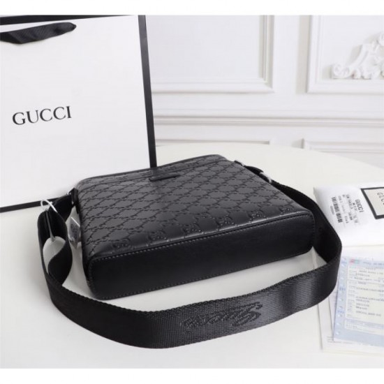 2025FW Shoulder Bag GUCCI Autumn/Winter Featured Items Double the charm with sophisticated design 2025FW Shoulder Bag GUCCI Autumn/Winter Featured Items Double the charm with sophisticated design