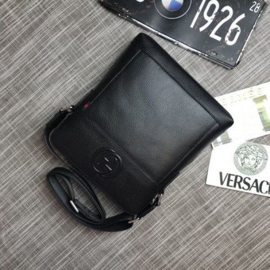 2025FW Shoulder Bag GUCCI Gucci This season's trends ahead of the market Elegant and urban design 2025FW Shoulder Bag GUCCI Gucci This season's trends ahead of the market Elegant and urban design