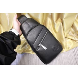 2025FW Chest Bag GUCCI Gucci New products inevitably sold out immediately, and you'll want to get it right now