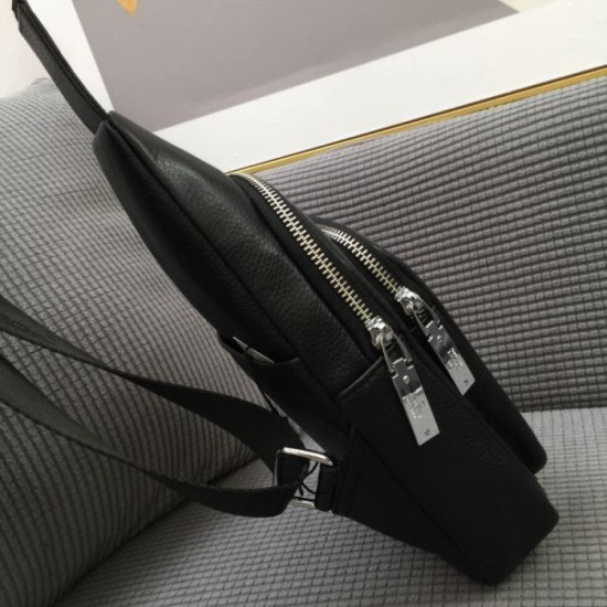 2025FW Chest Bag GUCCI Classic Popular Item Nowadays an essential bag for adults 2025FW Chest Bag GUCCI Classic Popular Item Nowadays an essential bag for adults