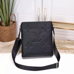 LOUIS VUITTON Louis Vuitton Shoulder Bag 2025SS A new, extremely popular item
