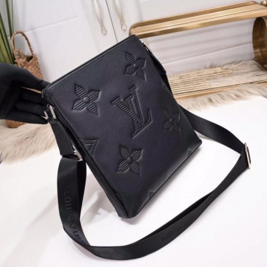 LOUIS VUITTON Louis Vuitton Shoulder Bag 2025SS A new, extremely popular item LOUIS VUITTON Louis Vuitton Shoulder Bag 2025SS A new, extremely popular item
