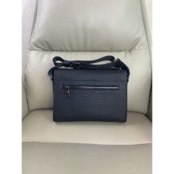 LOUIS VUITTON Louis Vuitton Shoulder Bag 2025SS Highly sensitive fashion items