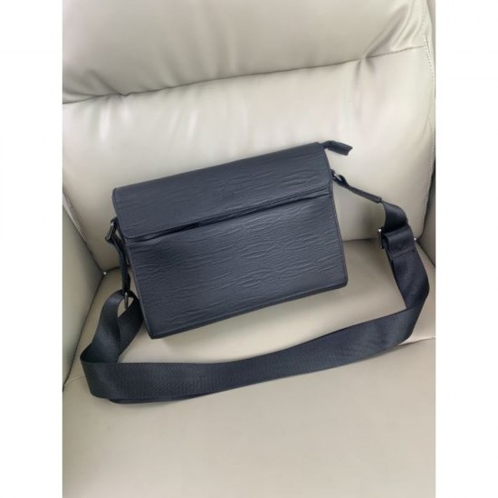 LOUIS VUITTON Louis Vuitton Shoulder Bag 2025SS Highly sensitive fashion items LOUIS VUITTON Louis Vuitton Shoulder Bag 2025SS Highly sensitive fashion items