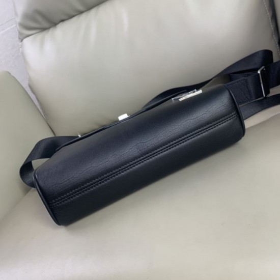 LOUIS VUITTON Louis Vuitton Shoulder Bag 2025SS An indispensable presence every season LOUIS VUITTON Louis Vuitton Shoulder Bag 2025SS An indispensable presence every season
