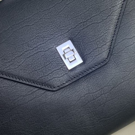 LOUIS VUITTON Louis Vuitton Shoulder Bag 2025SS An indispensable presence every season LOUIS VUITTON Louis Vuitton Shoulder Bag 2025SS An indispensable presence every season