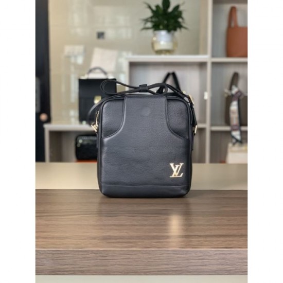 LOUIS VUITTON Louis Vuitton Shoulder Bag 2025SS This is the perfect summer for this year! LOUIS VUITTON Louis Vuitton Shoulder Bag 2025SS This is the perfect summer for this year!