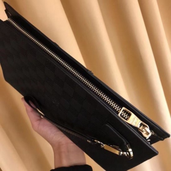 2025FW Clutch Bag LOUIS VUITTON Autumn/Winter New Arrival Lightweight and tiring luxury bag 2025FW Clutch Bag LOUIS VUITTON Autumn/Winter New Arrival Lightweight and tiring luxury bag