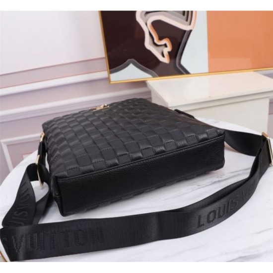 2025FW Shoulder Bag LOUIS VUITTON Louis Vuitton Latest Trend Collection Adult Essential Bag 2025FW Shoulder Bag LOUIS VUITTON Louis Vuitton Latest Trend Collection Adult Essential Bag