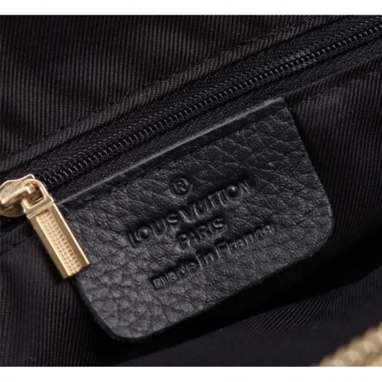 2025FW Shoulder Bag LOUIS VUITTON Louis Vuitton Latest Trend Collection Adult Essential Bag 2025FW Shoulder Bag LOUIS VUITTON Louis Vuitton Latest Trend Collection Adult Essential Bag