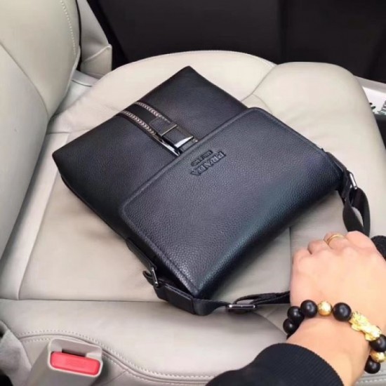 2025FW Shoulder Bag PRADA High-quality shoulder bag with brand logo stand out 2025FW Shoulder Bag PRADA High-quality shoulder bag with brand logo stand out