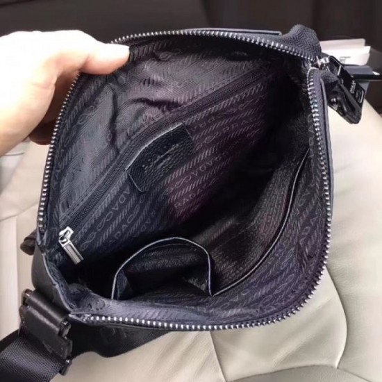 2025FW Shoulder Bag PRADA High-quality shoulder bag with brand logo stand out 2025FW Shoulder Bag PRADA High-quality shoulder bag with brand logo stand out