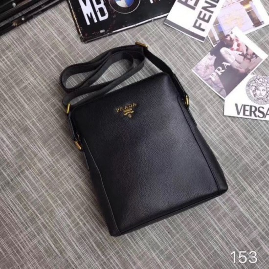 2025FW Shoulder Bag PRADA PRADA Continuing popularity this season Classic model with a luxurious feel 2025FW Shoulder Bag PRADA PRADA Continuing popularity this season Classic model with a luxurious feel