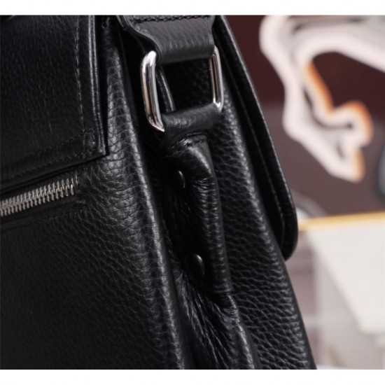 2025FW Shoulder Bag PRADA Prada New Autumn/Winter Product A sophisticated design that adds a sense of season 2025FW Shoulder Bag PRADA Prada New Autumn/Winter Product A sophisticated design that adds a sense of season