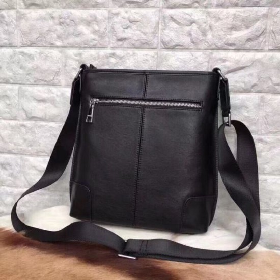2025FW Shoulder Bag VERSACE New arrival of Versace - A popular item that will enhance your fashion sense 2025FW Shoulder Bag VERSACE New arrival of Versace - A popular item that will enhance your fashion sense