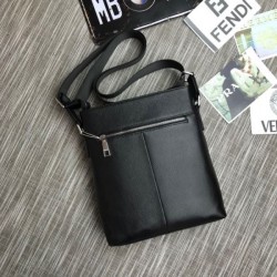 2025FW Shoulder Bag VERSACE Relaxed Design Elegant and Modern New Product