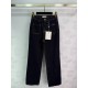 CHANEL Denim Pants 2025 New Autumn/Winter Featured Autumn/Winter Featured Model by Many Users CHANEL Denim Pants 2025 New Autumn/Winter Featured Autumn/Winter Featured Model by Many Users