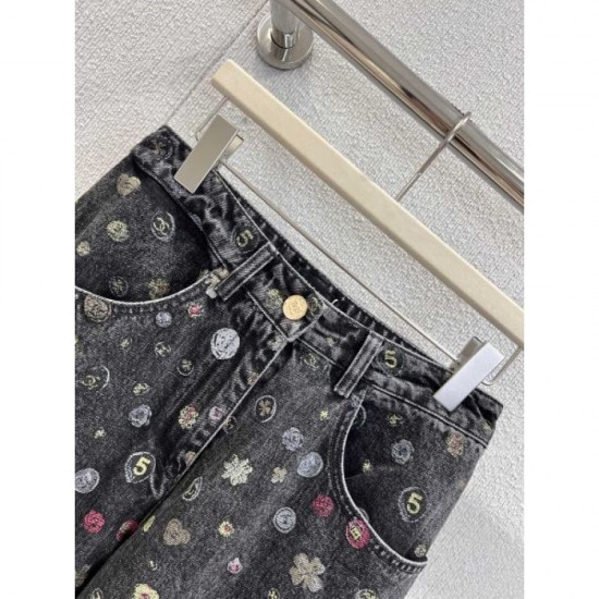 CHANEL Jeans 2025 Autumn/Winter New Item One-off Sale Item for VIP Customers CHANEL Jeans 2025 Autumn/Winter New Item One-off Sale Item for VIP Customers