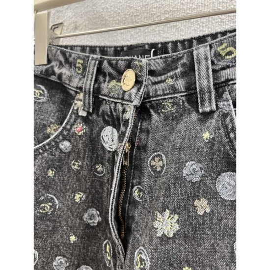 CHANEL Jeans 2025 Autumn/Winter New Item One-off Sale Item for VIP Customers CHANEL Jeans 2025 Autumn/Winter New Item One-off Sale Item for VIP Customers