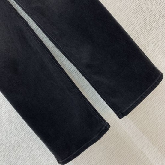 2025SS Jeans FENDI Fendi Take the trends of this year ahead 2025SS Jeans FENDI Fendi Take the trends of this year ahead