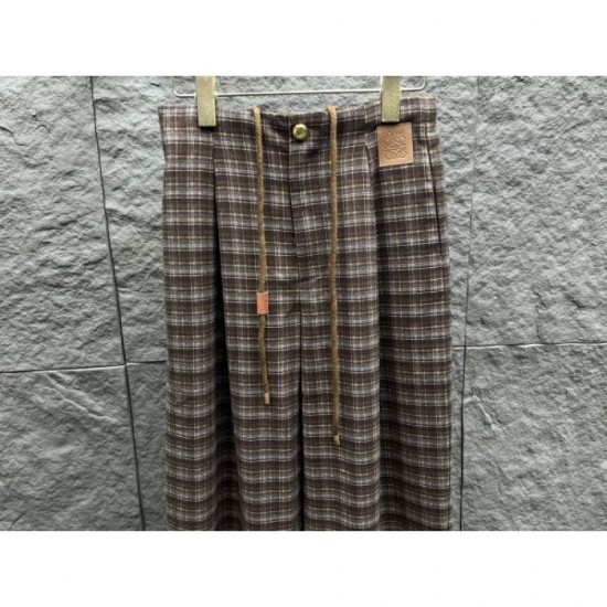 LOEWE wide pants 2025 new fall/winter, sure to be a hit with fall/winter coordination LOEWE wide pants 2025 new fall/winter, sure to be a hit with fall/winter coordination