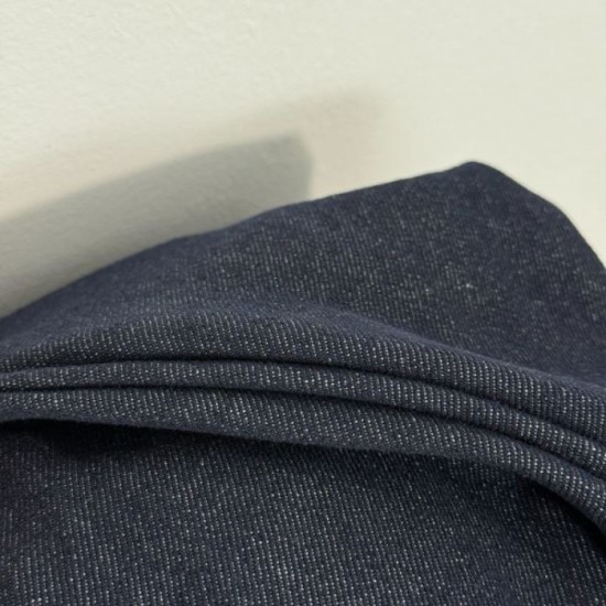 2025FW Jeans LOUIS VUITTON Louis Vuitton Fashionable style with a relaxed feel 2025FW Jeans LOUIS VUITTON Louis Vuitton Fashionable style with a relaxed feel