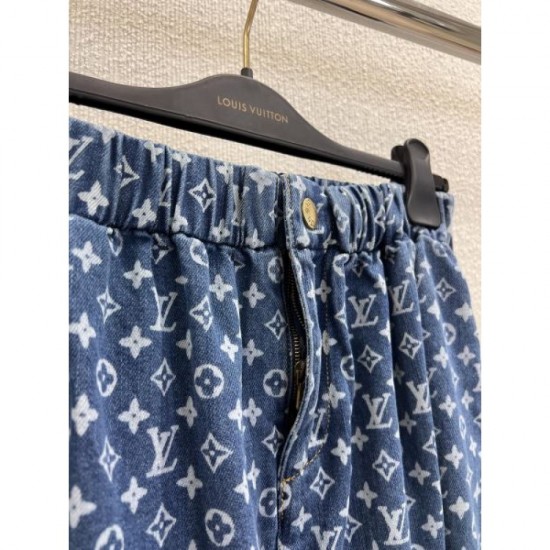 LOUIS VUITTON Jeans 2025 New Autumn/Winter Popular model perfect for autumn outings LOUIS VUITTON Jeans 2025 New Autumn/Winter Popular model perfect for autumn outings
