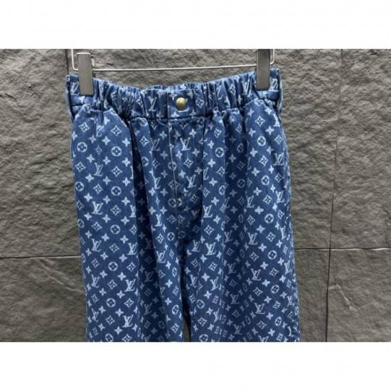 LOUIS VUITTON Jeans 2025 New Autumn/Winter Trends that are sure to be a hit this season LOUIS VUITTON Jeans 2025 New Autumn/Winter Trends that are sure to be a hit this season