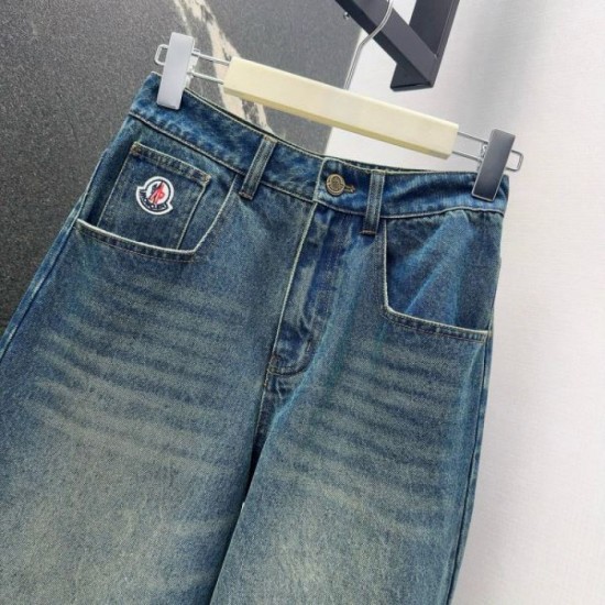 MONCLER Jeans 2025 New Autumn/Winter Trend model that catches the eye with autumn coordination MONCLER Jeans 2025 New Autumn/Winter Trend model that catches the eye with autumn coordination