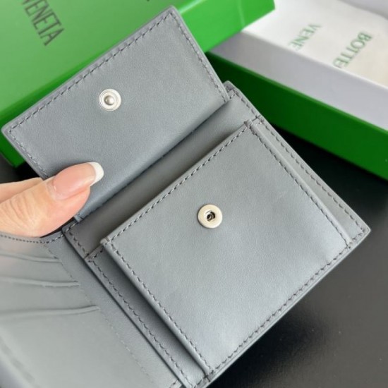 2025SS Sale at a bargain price BOTTEGA VENETA Bi-fold Wallet 2025SS Sale at a bargain price BOTTEGA VENETA Bi-fold Wallet