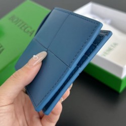 2025SS BOTTEGA VENETA Bifold Wallet, also loved by celebrities