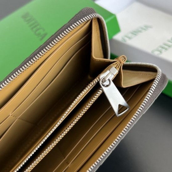 2025SS BOTTEGA VENETA Long Wallet 2025SS BOTTEGA VENETA Long Wallet