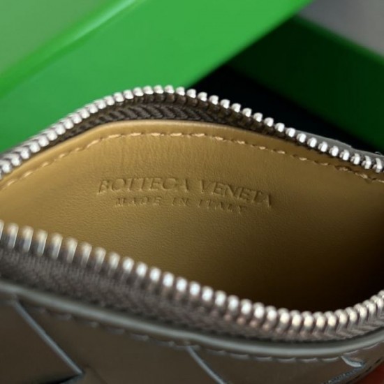 2025SS Super Essential Item BOTTEGA VENETA Card Case 2025SS Super Essential Item BOTTEGA VENETA Card Case