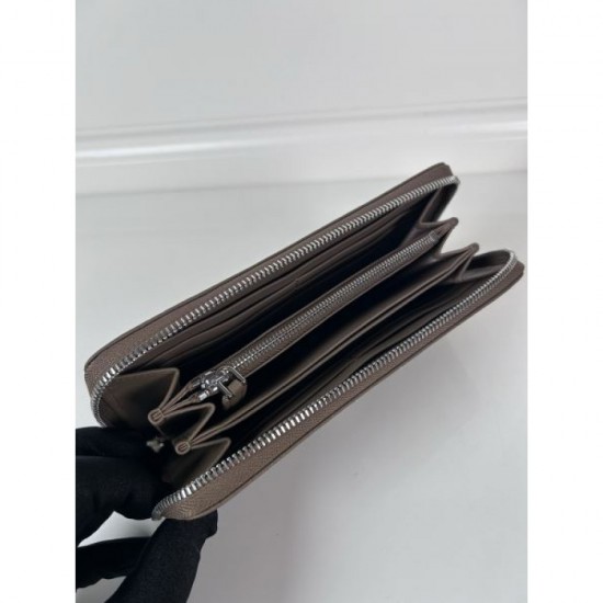 2025SS Clean silhouette PRADA Prada wallet 2025SS Clean silhouette PRADA Prada wallet