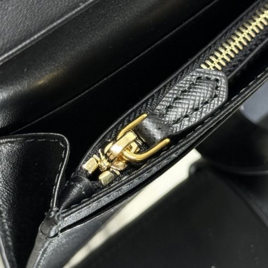 2025SS Popular Spring/Summer Collection PRADA Prada Long Wallet 2025SS Popular Spring/Summer Collection PRADA Prada Long Wallet