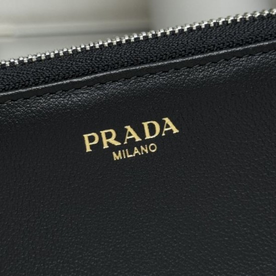 2025SS Latest ☆ Very Popular ☆ Talking PRADA Prada Long Wallet