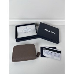2025SS Excellent item that is perfect for this year PRADA Prada card case