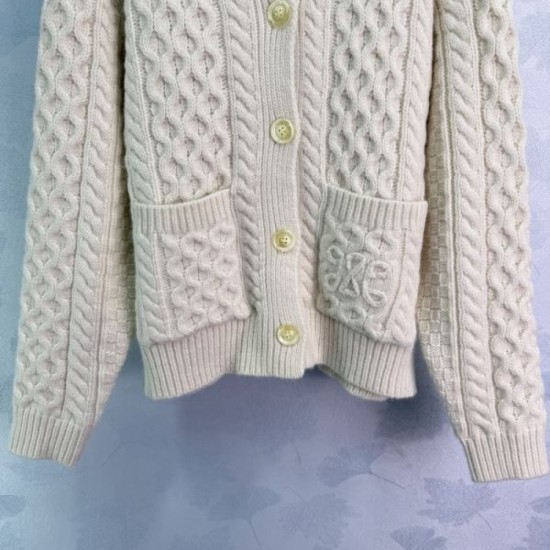 CELINE Knit Cardigan 2025 Fall/Winter New Casual Popular Item CELINE Knit Cardigan 2025 Fall/Winter New Casual Popular Item