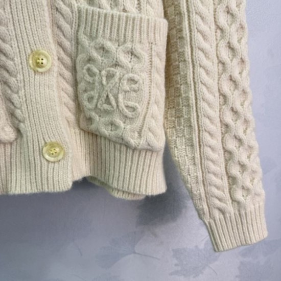 CELINE Knit Cardigan 2025 Fall/Winter New Casual Popular Item CELINE Knit Cardigan 2025 Fall/Winter New Casual Popular Item